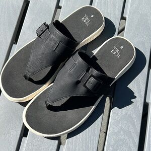 Time and Tru Sandals Size 8